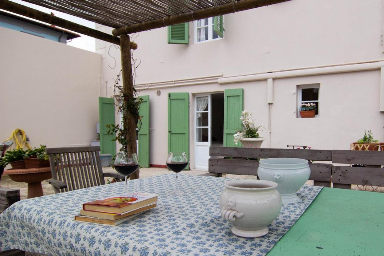 200Metri Dal Mare Raffinato Chalet Con Giardino Appartement Marina Di Pisa Buitenkant foto